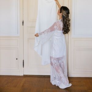 In Bloom white lace robe